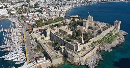 Bodrum Gezilecek Yerler: Kiralık Araba ile Bodrum Gezilecek Parklar ve Tarihi Yerler