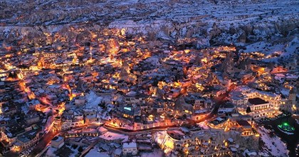 Nevşehir Gezilecek Yerler: Kiralık Araba ile Nevşehir Gezilecek Parklar ve Tarihi Yerler