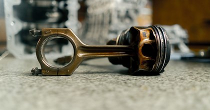Piston Kolu Nedir, Neden Yamulur? Piston Kolu Ne İşe Yarar?