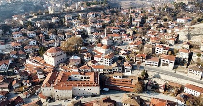 Safranbolu Gezilecek Yerler: Kiralık Araba ile Safranbolu Gezilecek Parklar ve Tarihi Yerler